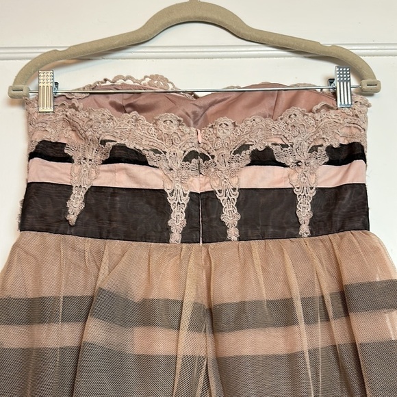 Miss Minuet strapless lace dress - Picture 4 of 14